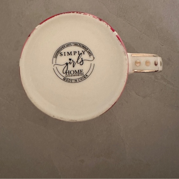 Simply Girls “ Hearts” Coffee Mug Gold Accents - Picture 5 of 6